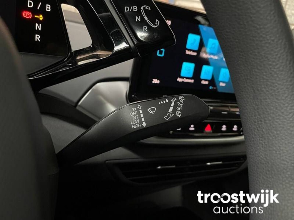 Volkswagen ID.4 Pro Performance 77kWh Auto