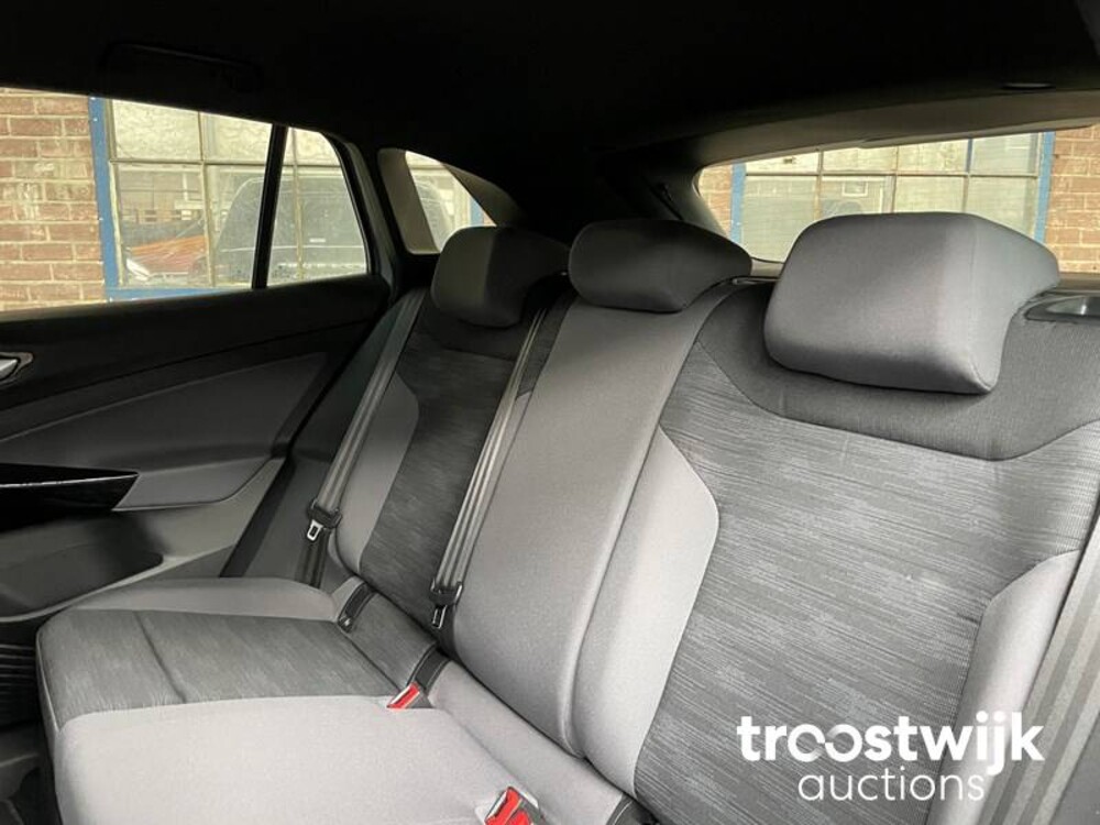 Volkswagen ID.4 Pro Performance 77kWh Auto