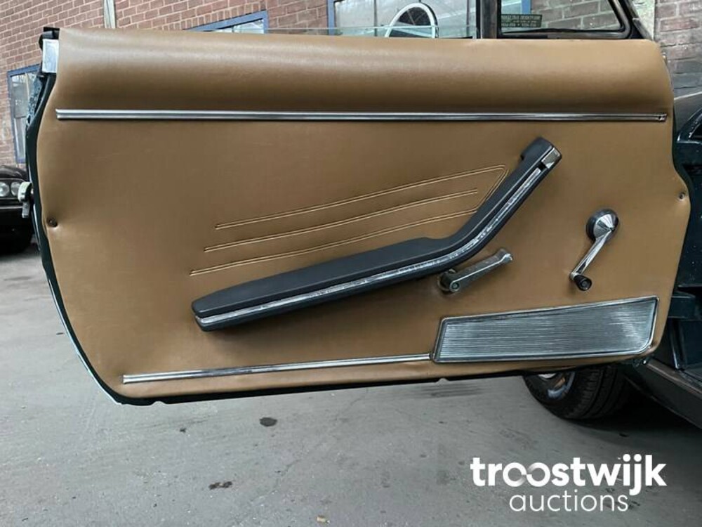 Fiat 124 1800 Sport Spider Auto