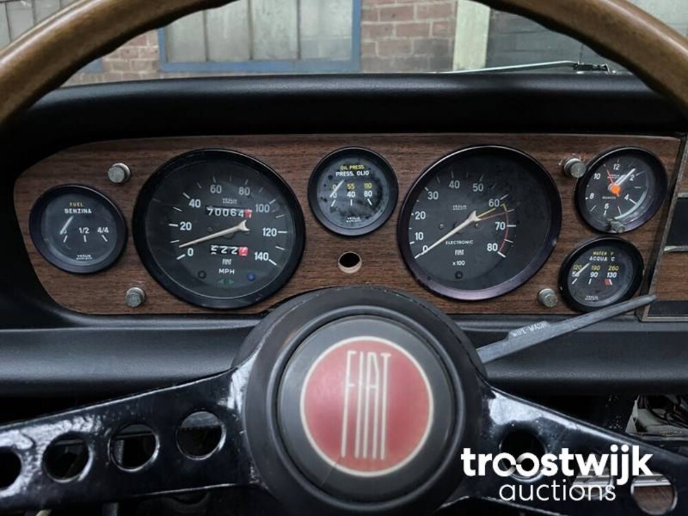 Fiat 124 1800 Sport Spider Auto