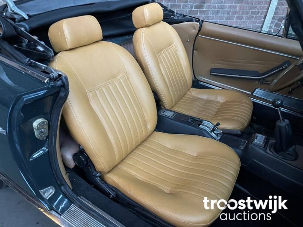 Fiat 124 1800 Sport Spider Car