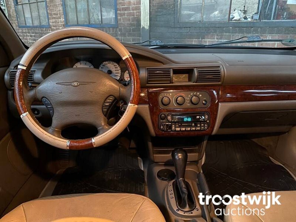 Chrysler Sebring 2.0i-16V LE Auto