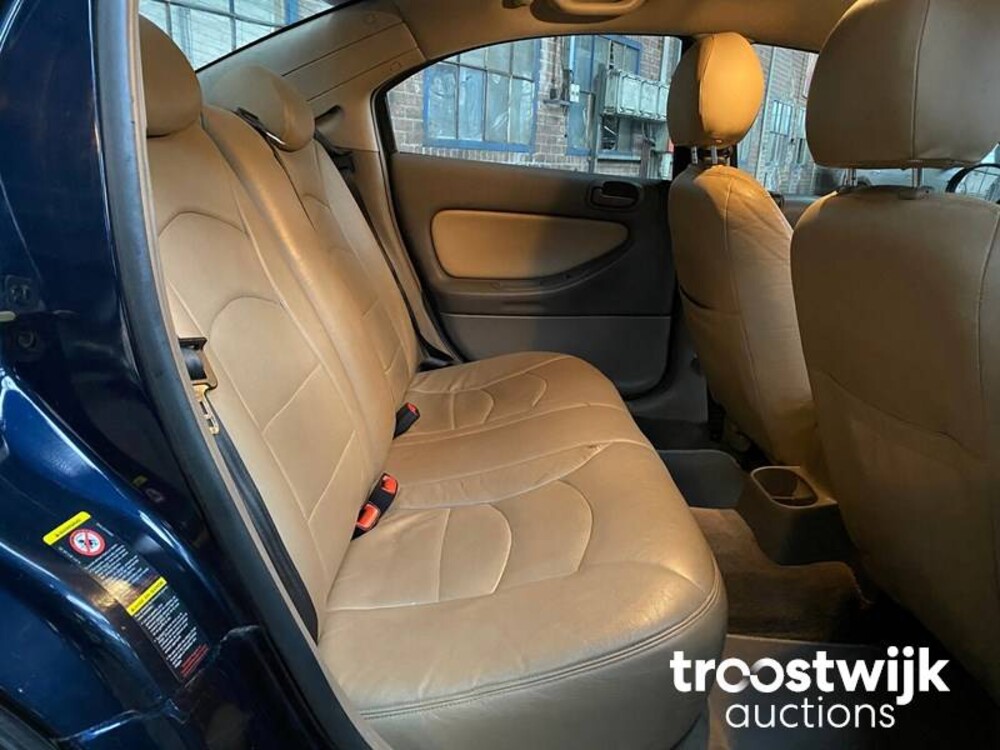 Chrysler Sebring 2.0i-16V LE Auto