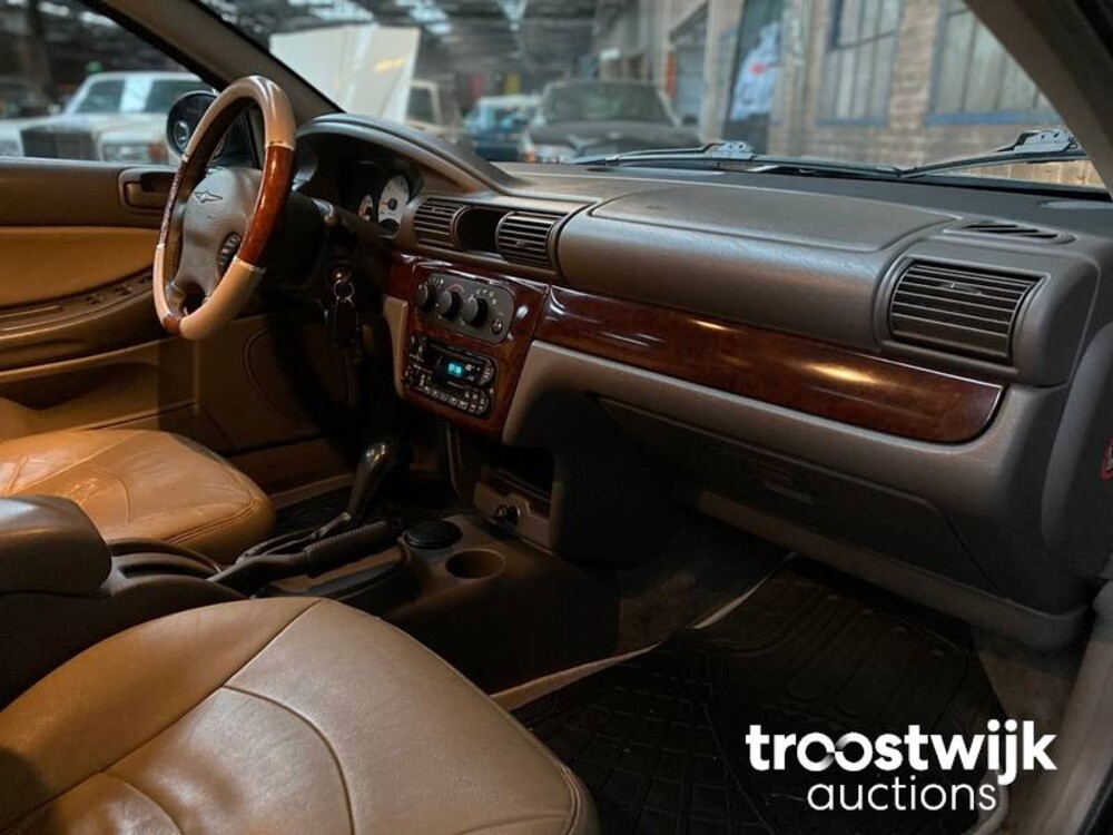 Chrysler Sebring 2.0i-16V LE Auto