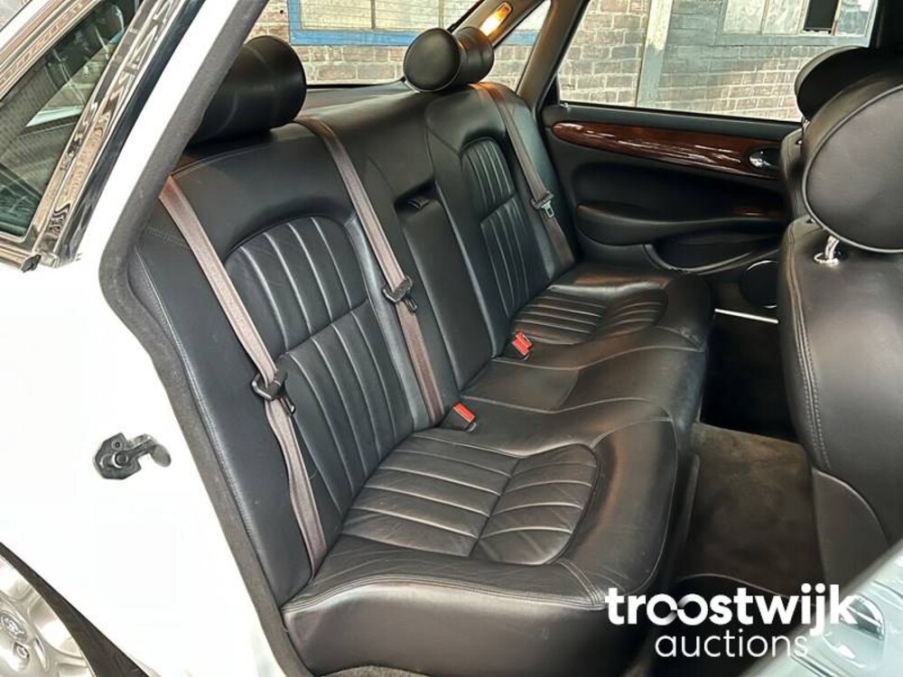 Jaguar Sovereign XJ8 3.2 V8 Auto