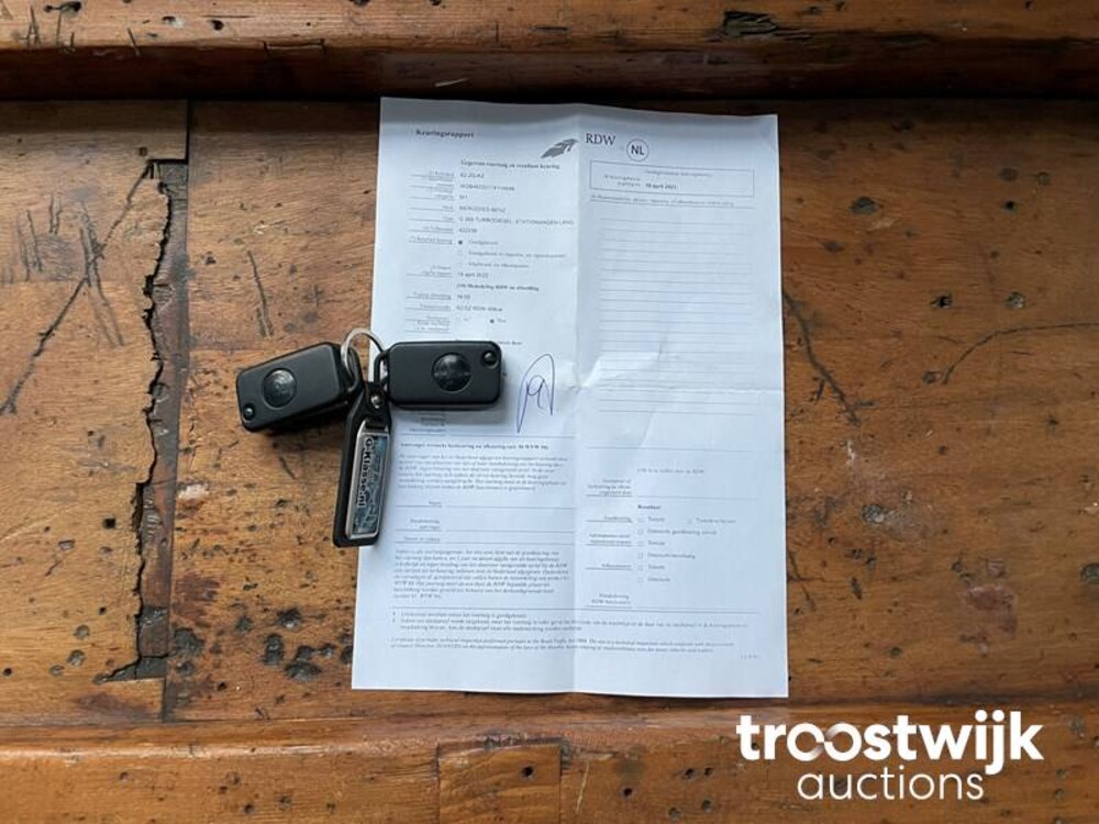 Mercedes-Benz G300 D Turbo Auto