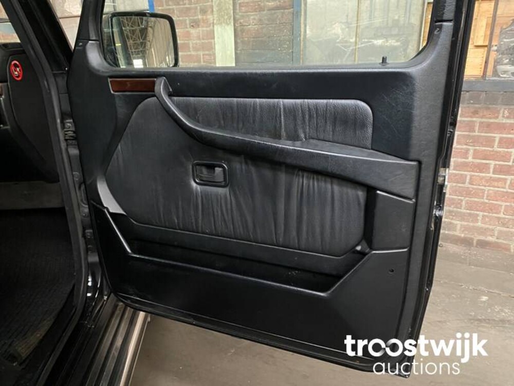 Mercedes-Benz G300 D Turbo Auto