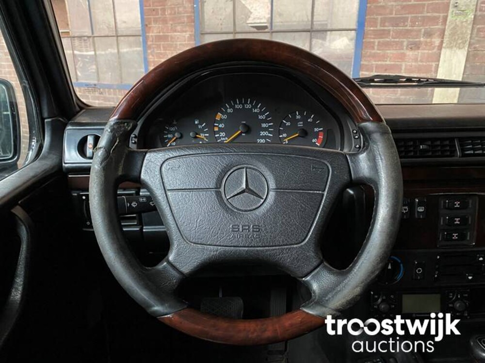 Mercedes-Benz G300 D Turbo Auto