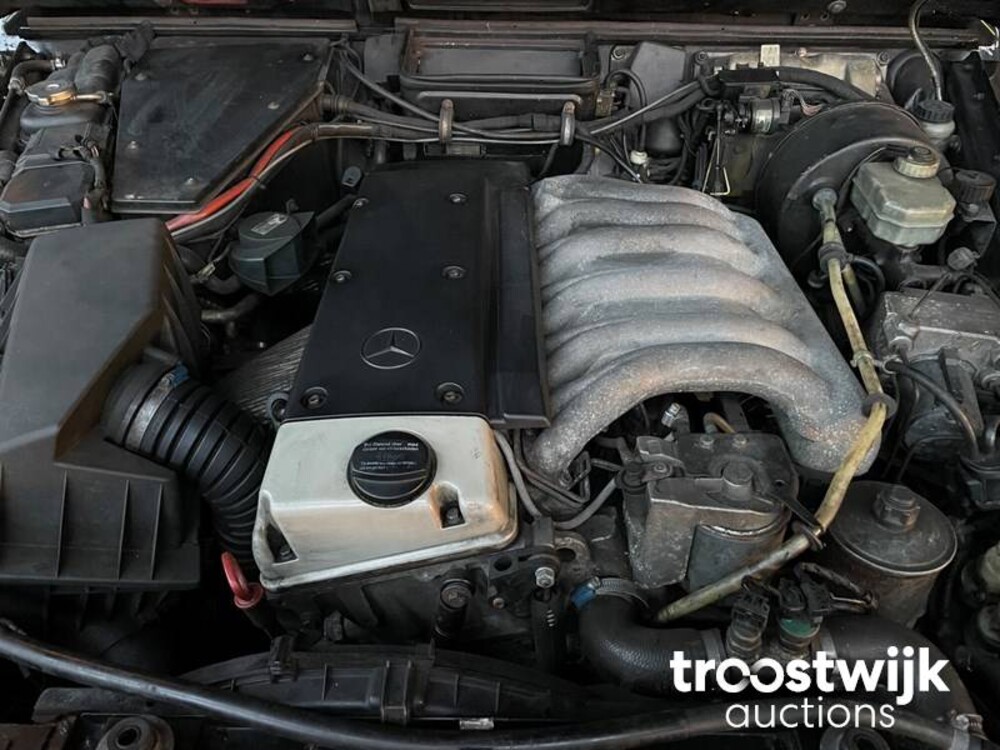 Mercedes-Benz G300 D Turbo Auto