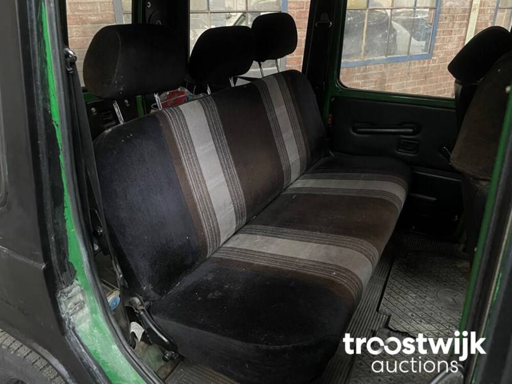 Mercedes-Benz 300gd Auto