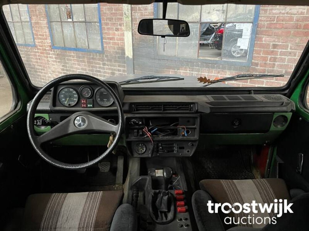 Mercedes-Benz 300gd Auto