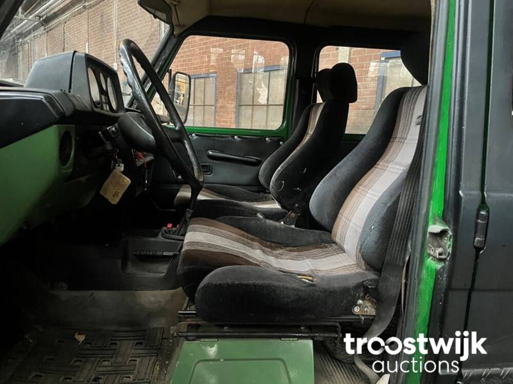 Mercedes-Benz 300gd Auto