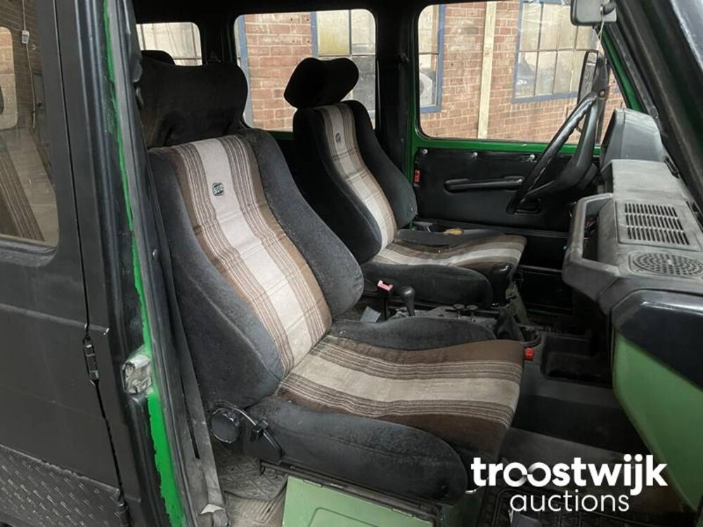 Mercedes-Benz 300gd Auto