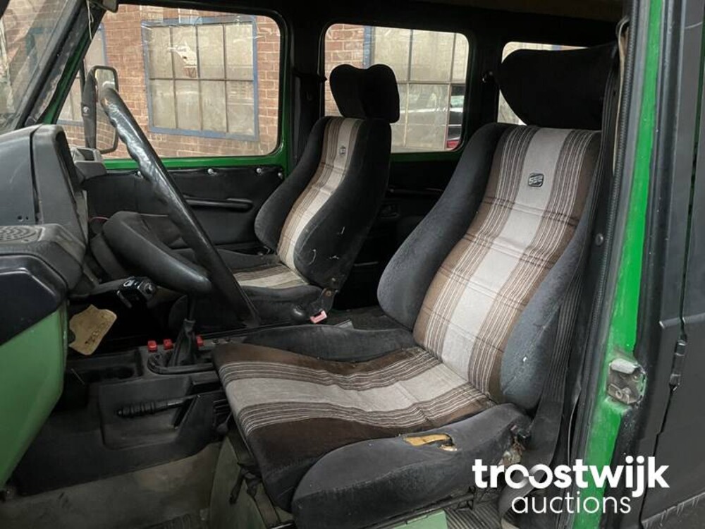 Mercedes-Benz 300gd Auto