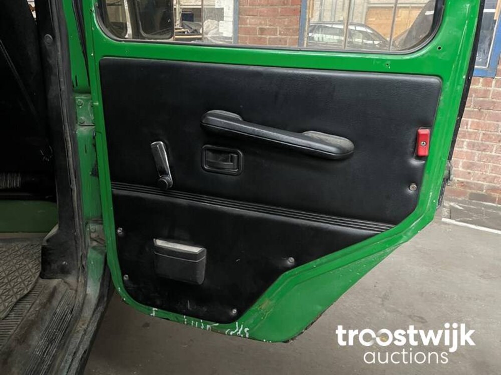 Mercedes-Benz 300gd Auto