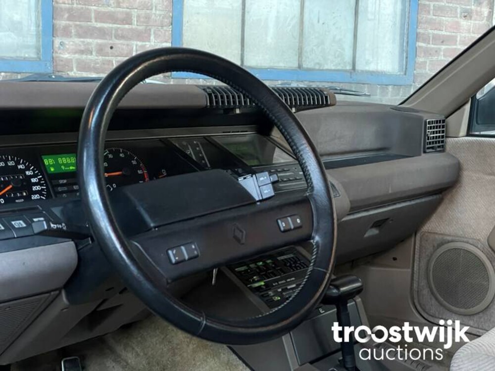 Renault 25 V6 Injection Auto