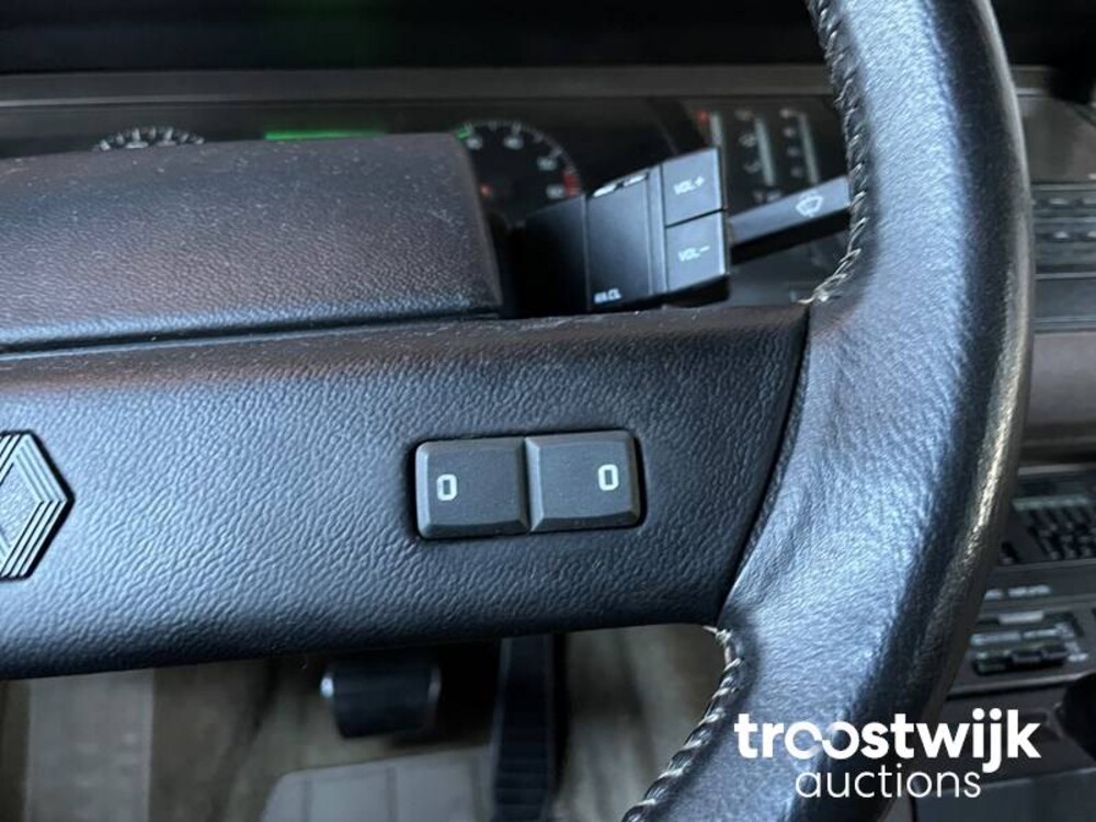 Renault 25 V6 Injection Auto