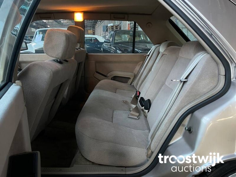 Renault 25 V6 Injection Auto