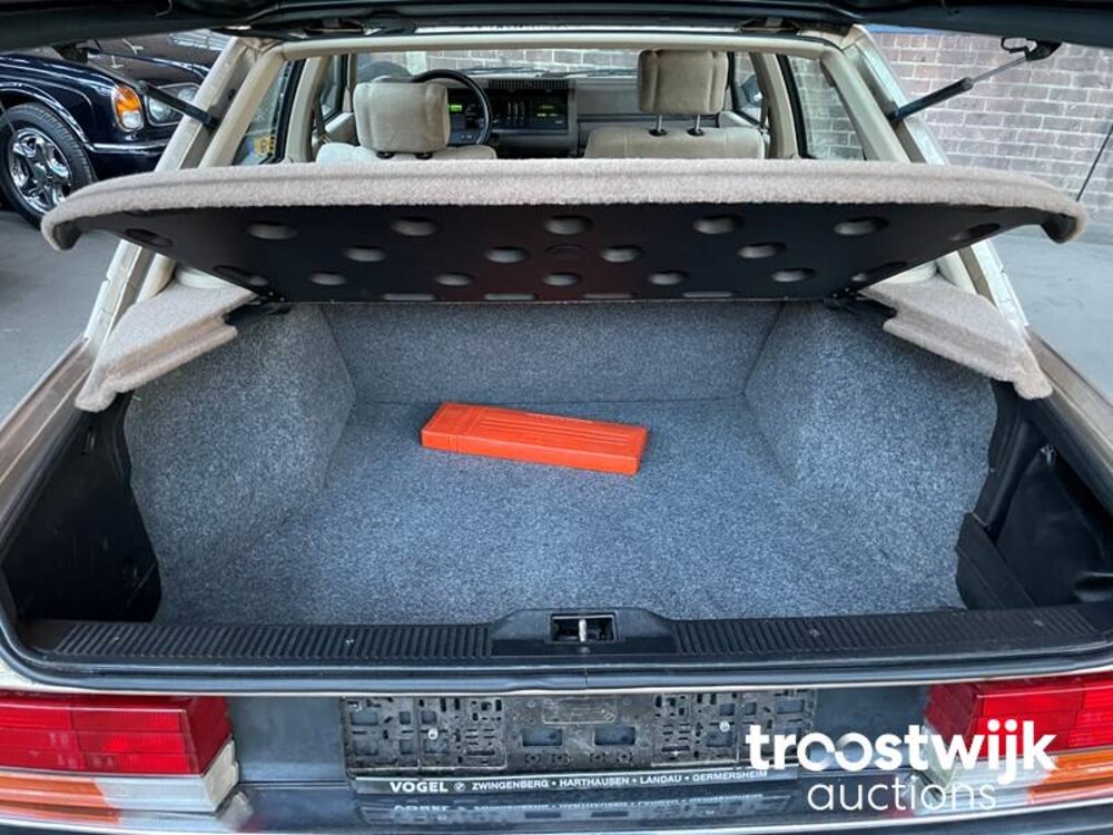 Renault 25 V6 Injection Auto