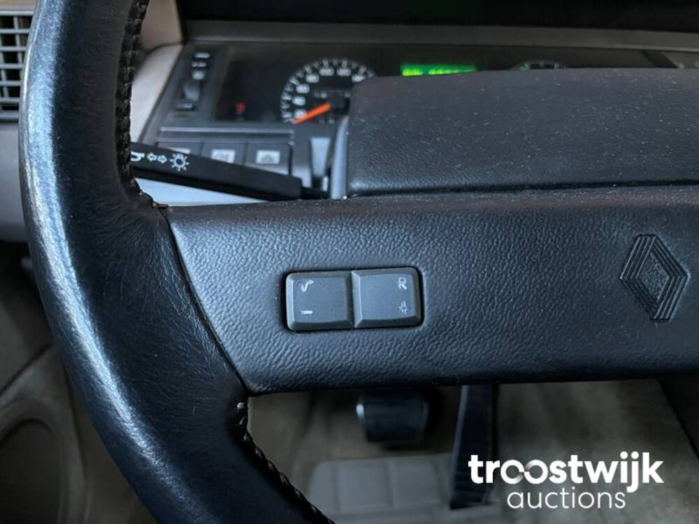 Renault 25 V6 Injection Auto