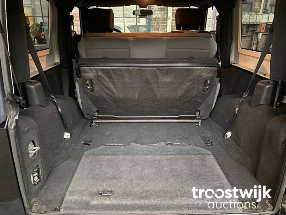 Jeep Wrangler 2.8 CRD Sahara Auto