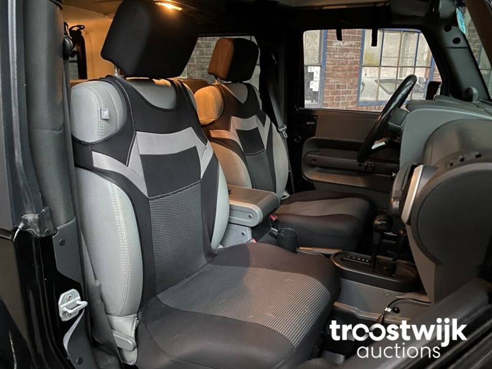 Jeep Wrangler 2.8 CRD Sahara Auto