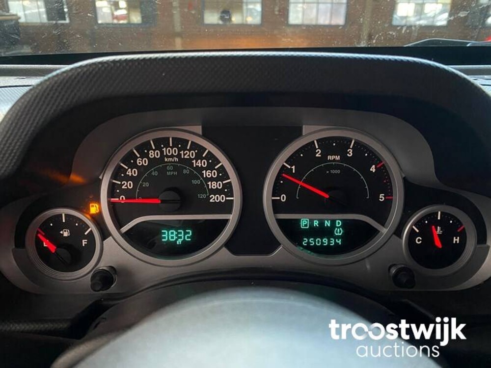 Jeep Wrangler 2.8 CRD Sahara Auto