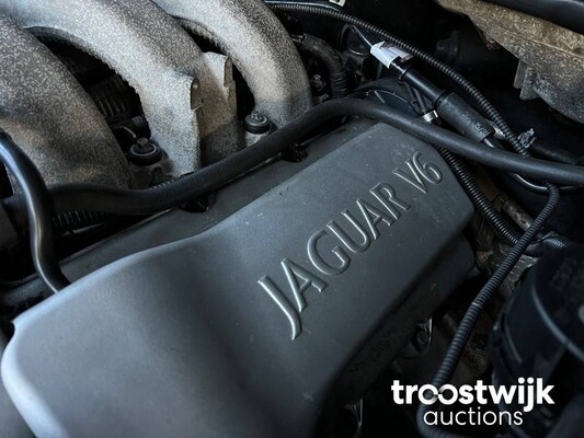 Jaguar S-type 3.0 V6 Car
