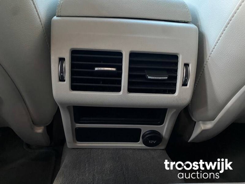 Jaguar 2.0 D R-Sport Auto