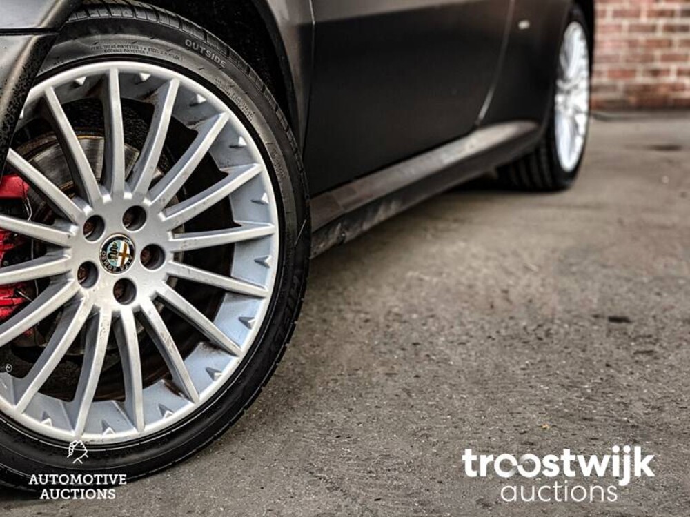 Alfa Romeo GT 2.0 JTS Disegno Bertone  Auto