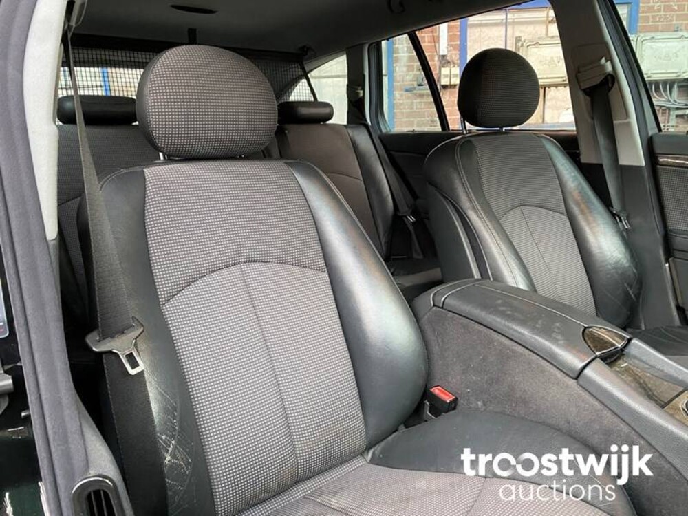 Mercedes-Benz E240 Avantgarde E-klasse Combi Auto