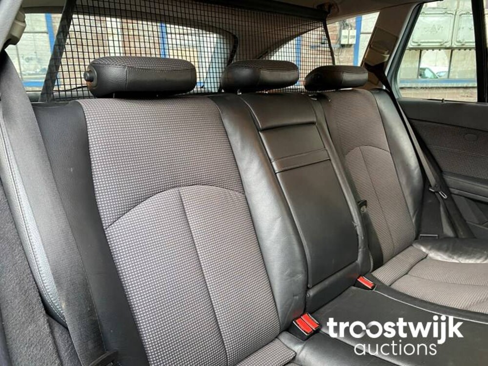 Mercedes-Benz E240 Avantgarde E-klasse Combi Auto
