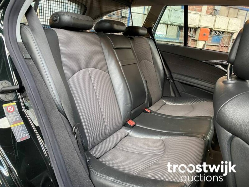 Mercedes-Benz E240 Avantgarde E-klasse Combi Auto