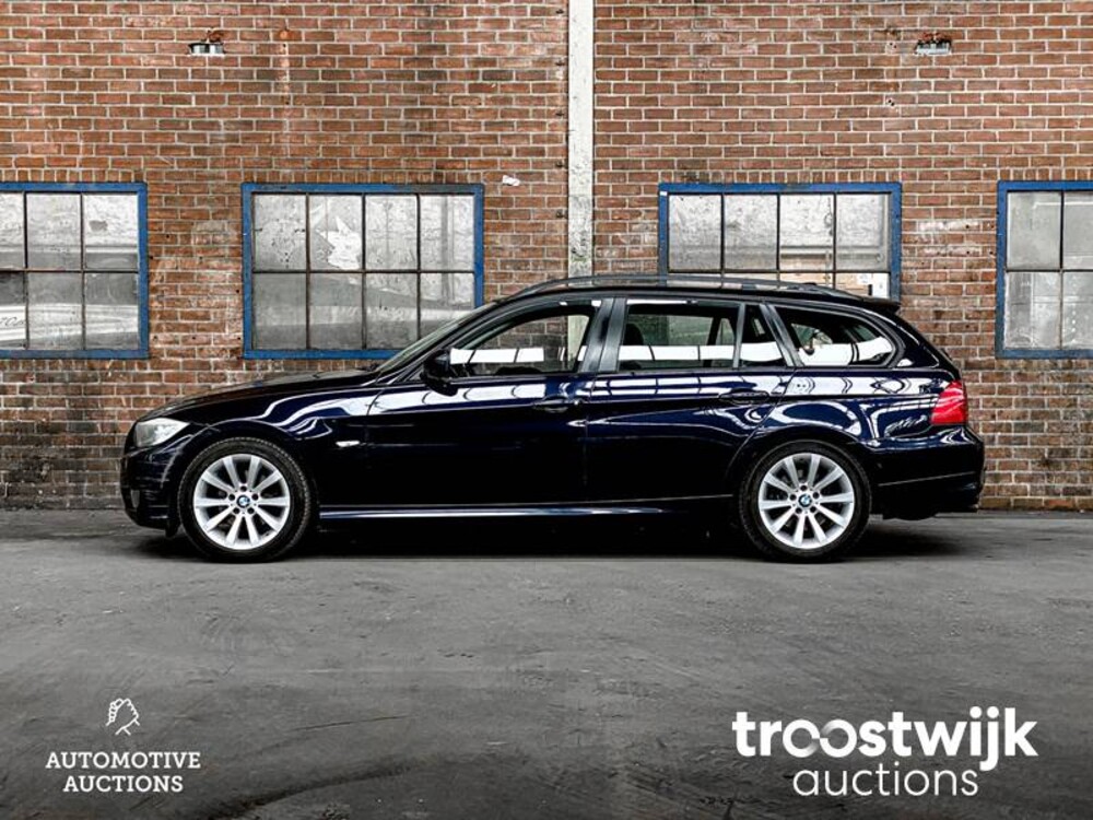 BMW 316i Touring Business Line 3-serie Auto