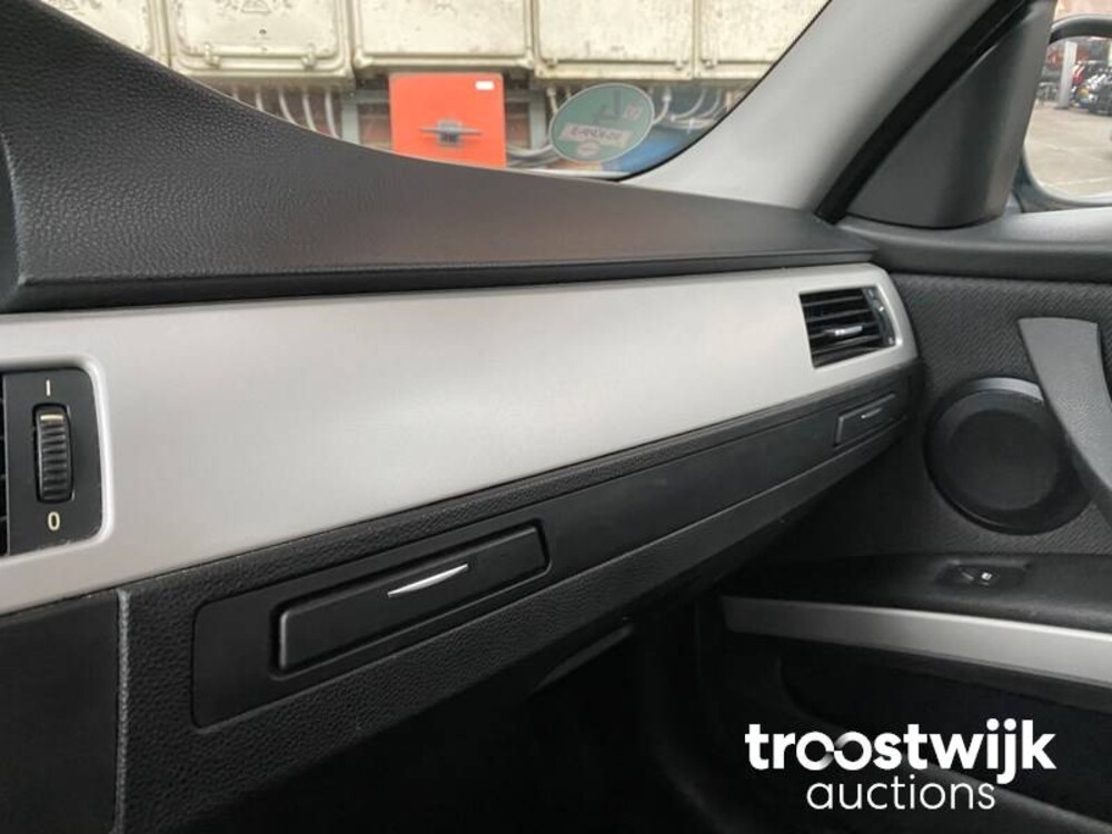 BMW 316i Touring Business Line 3-serie Auto