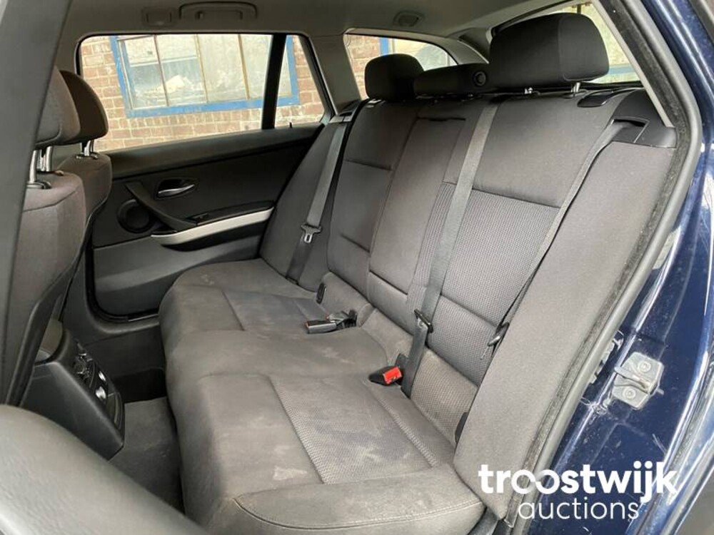 BMW 316i Touring Business Line 3-serie Auto