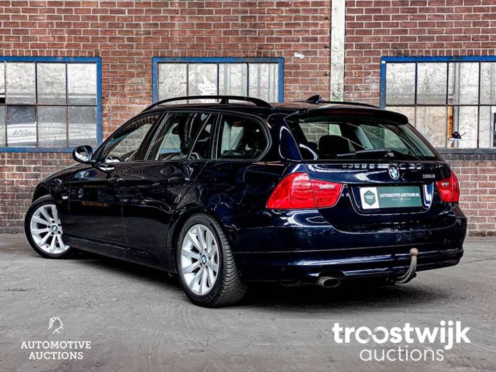 BMW 316i Touring Business Line 3-serie Auto