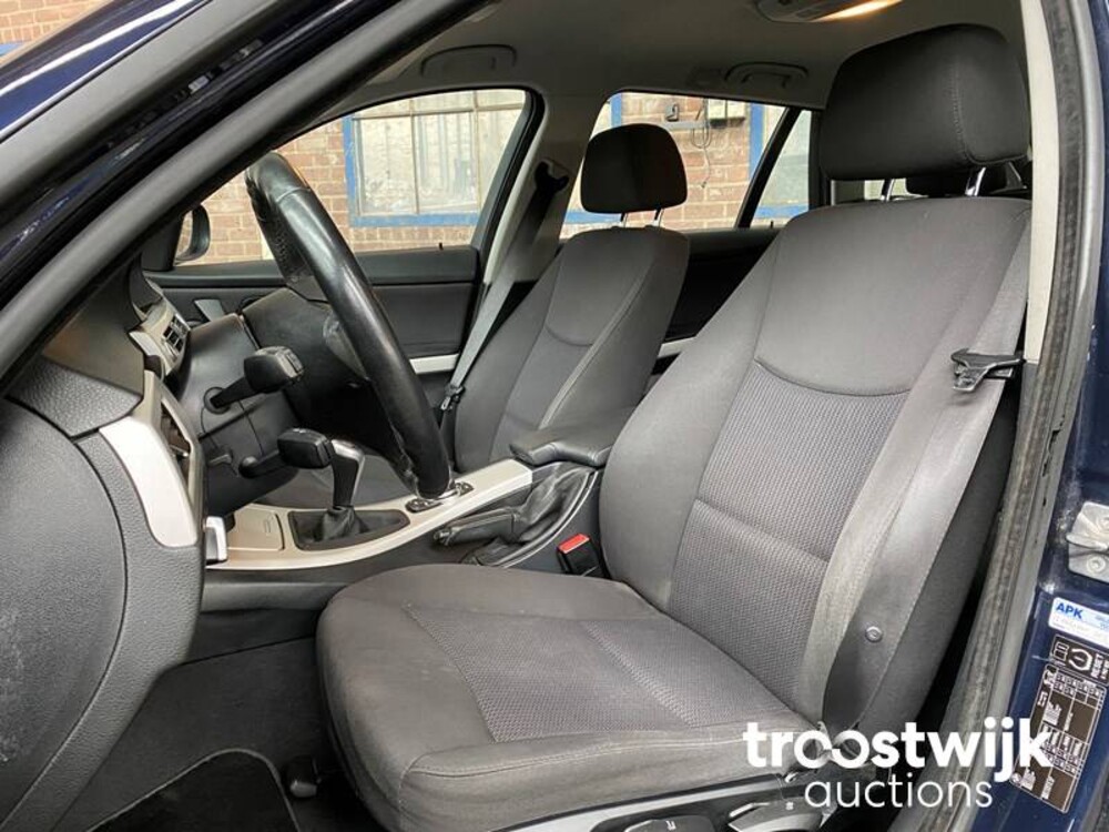 BMW 316i Touring Business Line 3-serie Auto