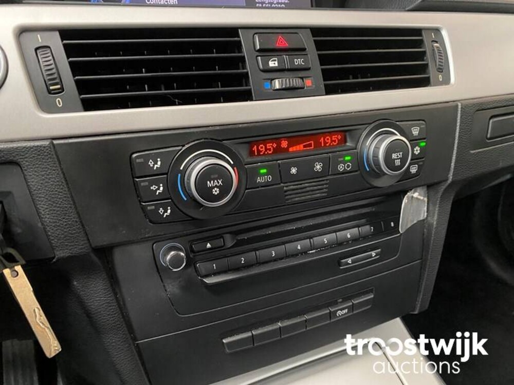 BMW 316i Touring Business Line 3-serie Auto