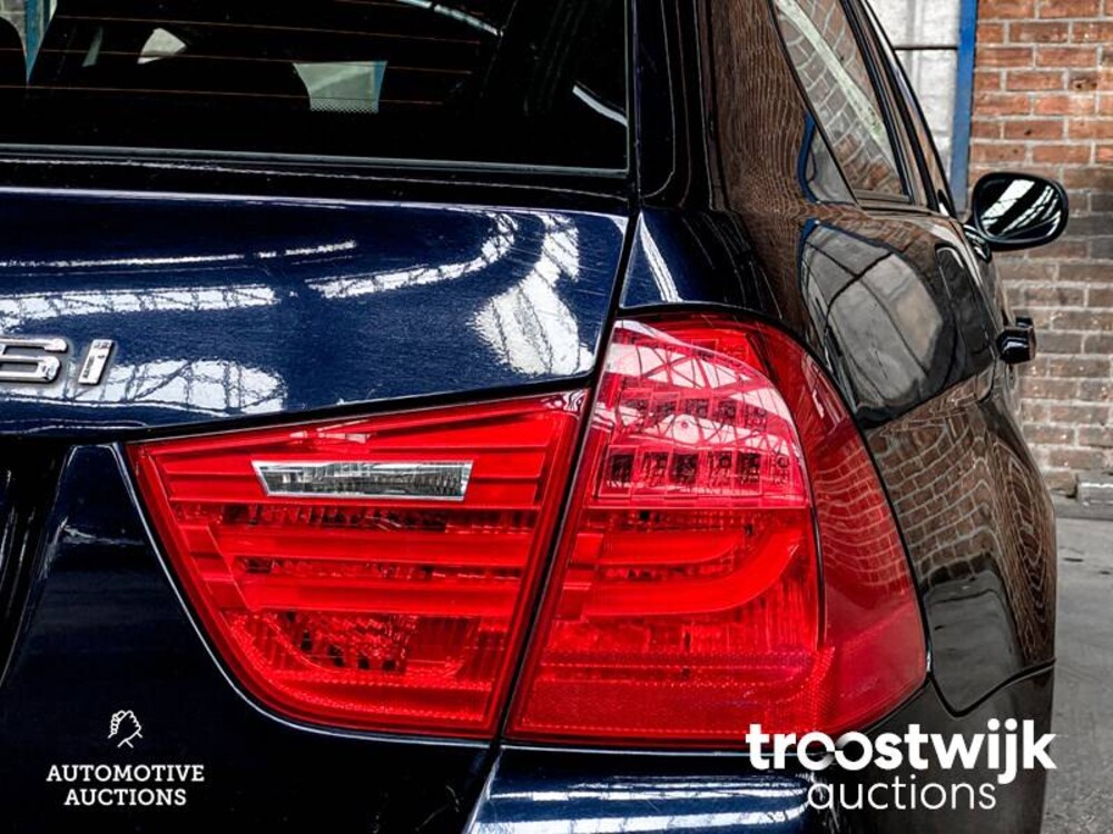 BMW 316i Touring Business Line 3-serie Auto