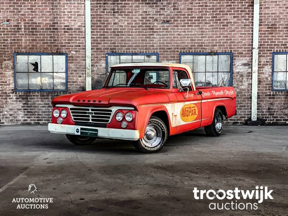 Dodge D100 Short Bed 7.2 V8 Auto
