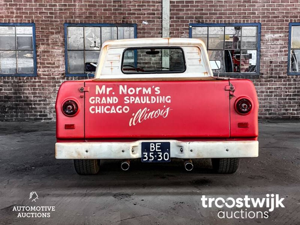 Dodge D100 Short Bed 7.2 V8 Auto