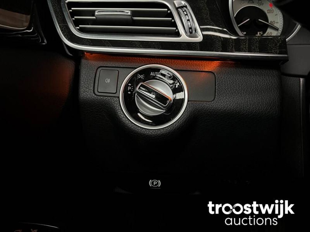 Mercedes-Benz E200 Estate BlueTEC Ambition Avantgarde Auto