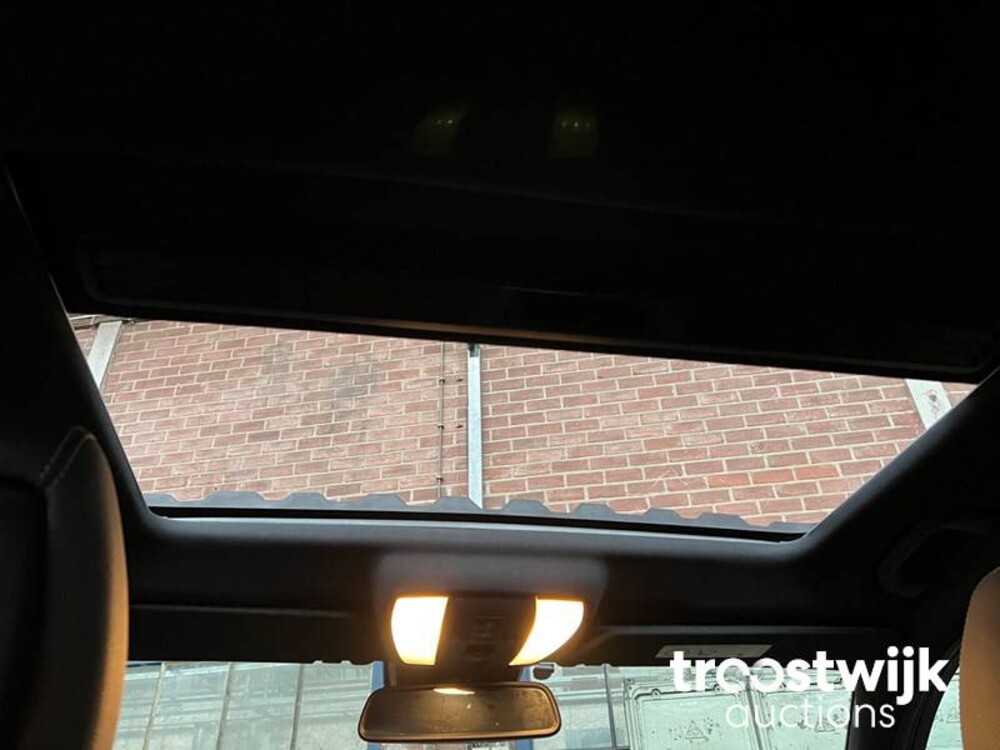 Mercedes-Benz E200 Estate BlueTEC Ambition Avantgarde Auto