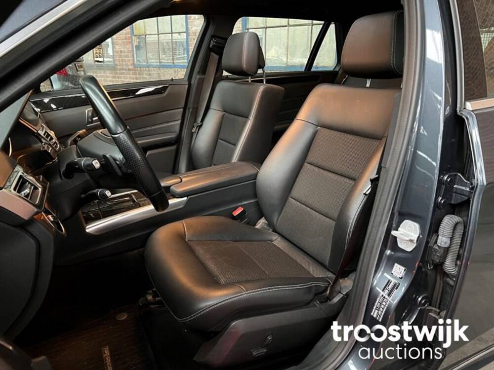 Mercedes-Benz E200 Estate BlueTEC Ambition Avantgarde Auto