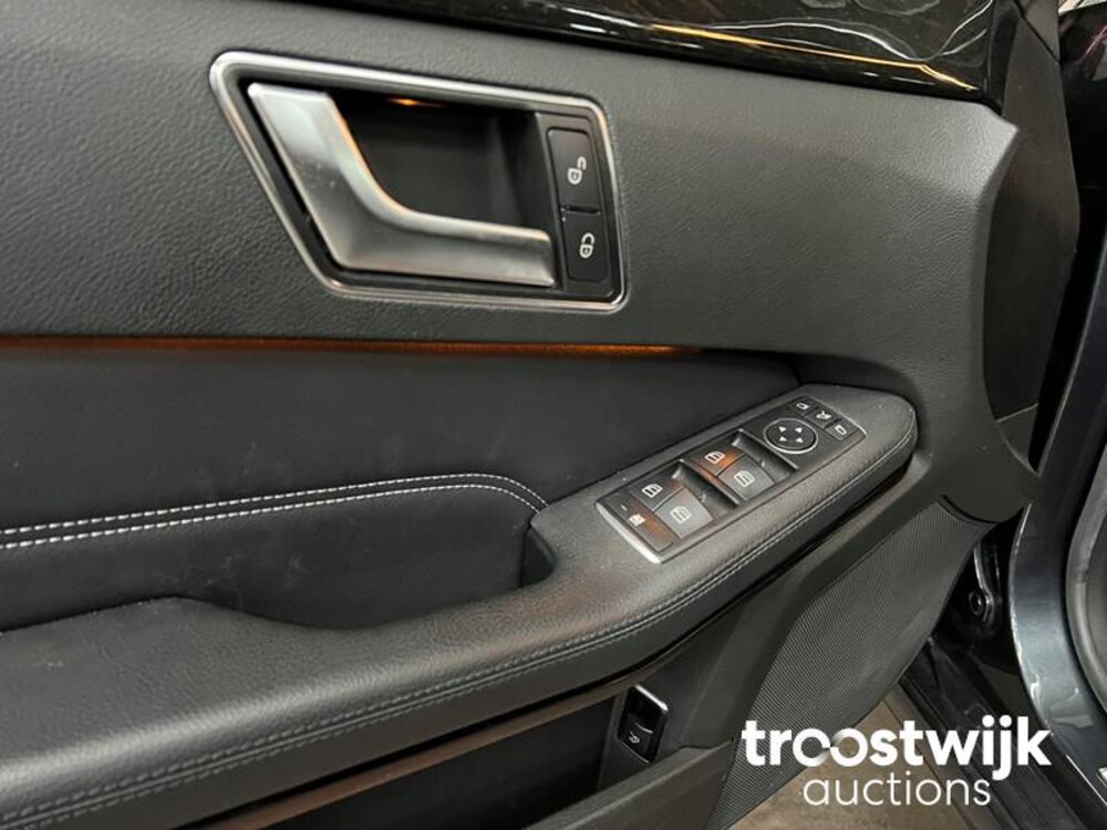 Mercedes-Benz E200 Estate BlueTEC Ambition Avantgarde Auto