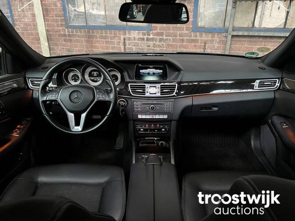 Mercedes-Benz E200 Estate BlueTEC Ambition Avantgarde Auto