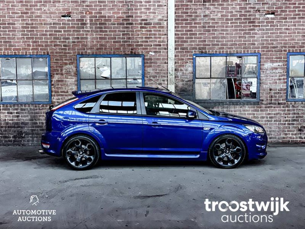 Ford Focus ST 2.5T Auto