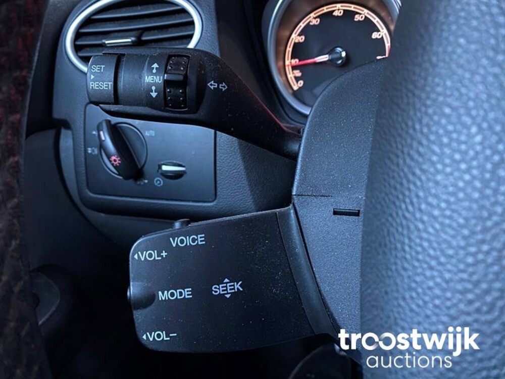 Ford Focus ST 2.5T Auto