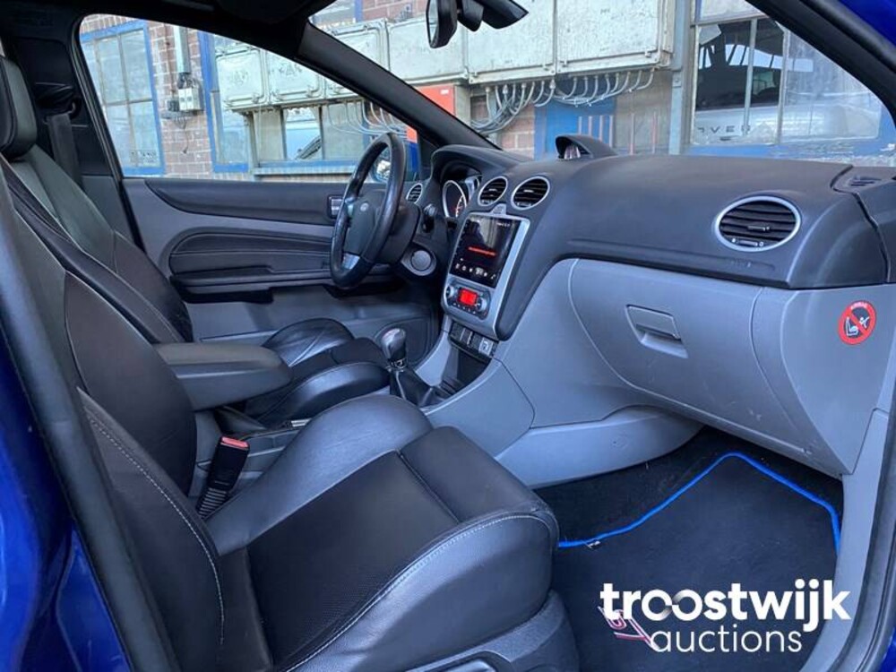 Ford Focus ST 2.5T Auto